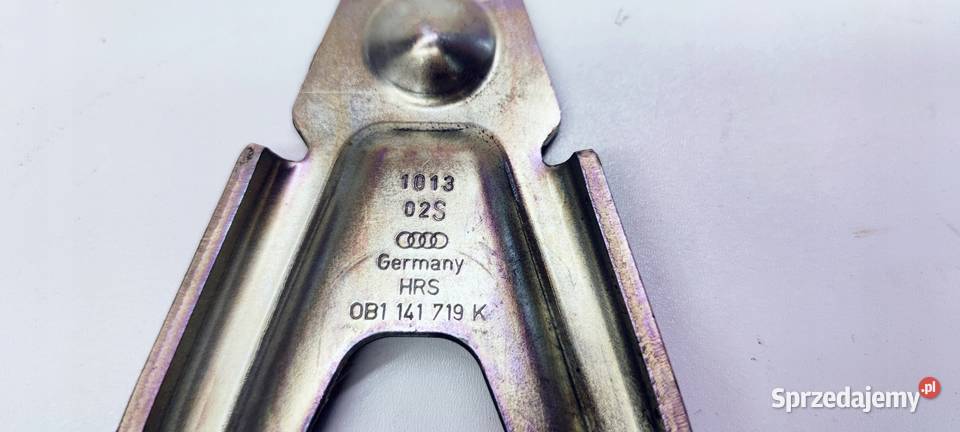 ŁAPA SKRZYNI SPRZĘGŁA AUDI A4 A5 Q5 0B1141719K osobowe Części montażowe Przystajń