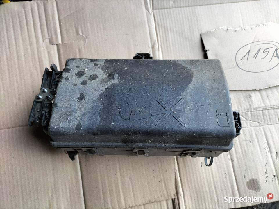 OPEL INSIGNIA A 13222782 SKRZYNKA BEZPIECZNIKÓW Kamień-Kolonia