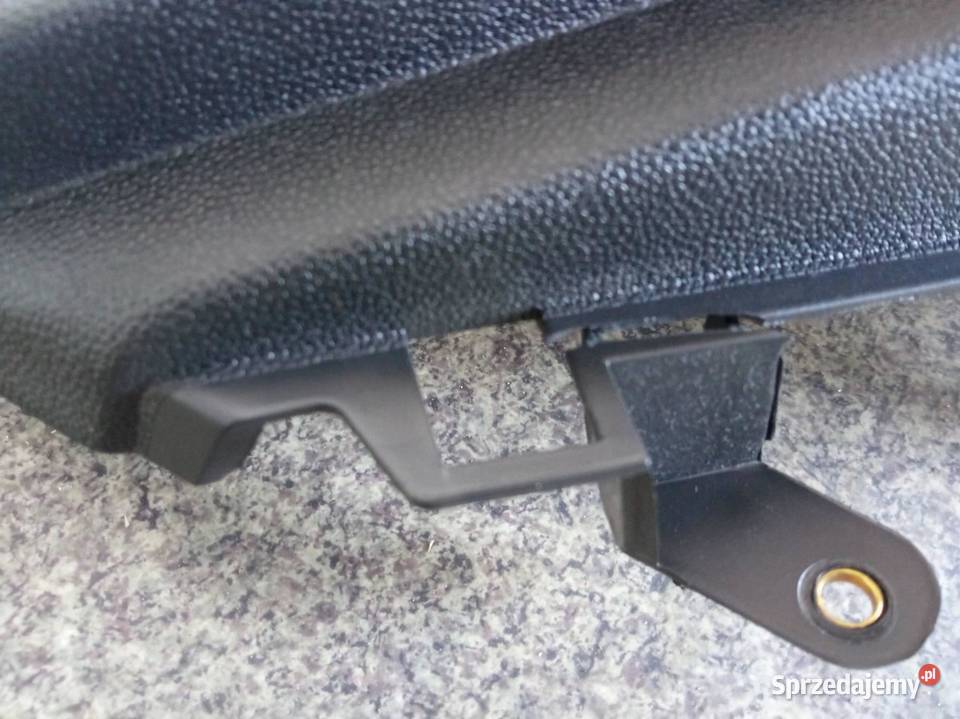 TAPICERKA BOCZEK BAGAŻNIKA PRAWY TYŁ 5D Opel świętokrzyskie