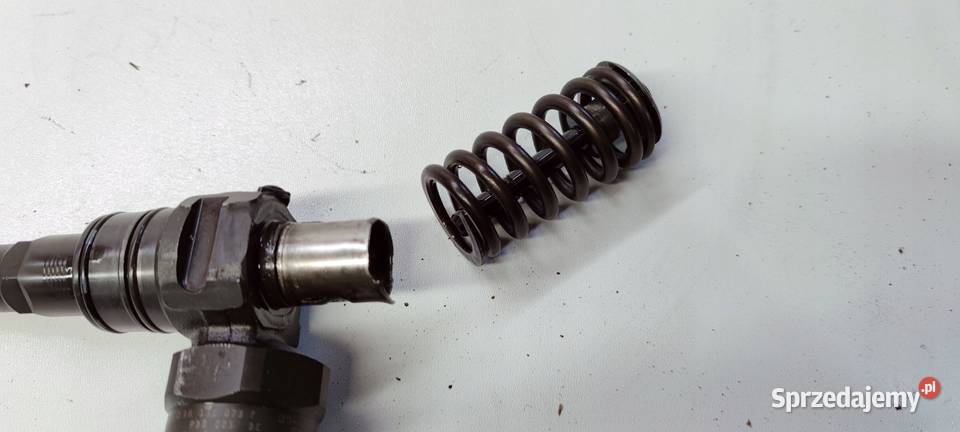 POMPOWTRYSKIWACZ AUDI VW 19 TDI 038130073F USZK Przystajń