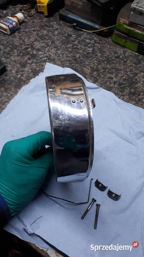 Ramka lampy przedniej ja wam Mustang kaczka stan Rzeszów sprzedam
