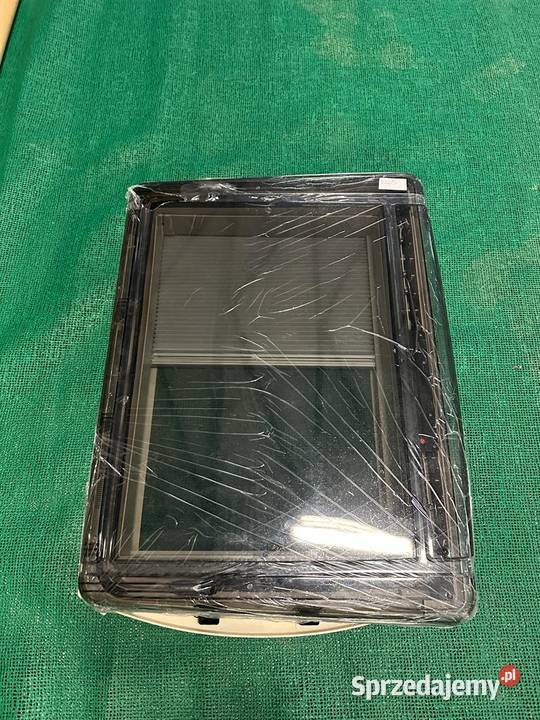 Okno dachowe REMIS do przyczepy kempingowej Grzebowilk