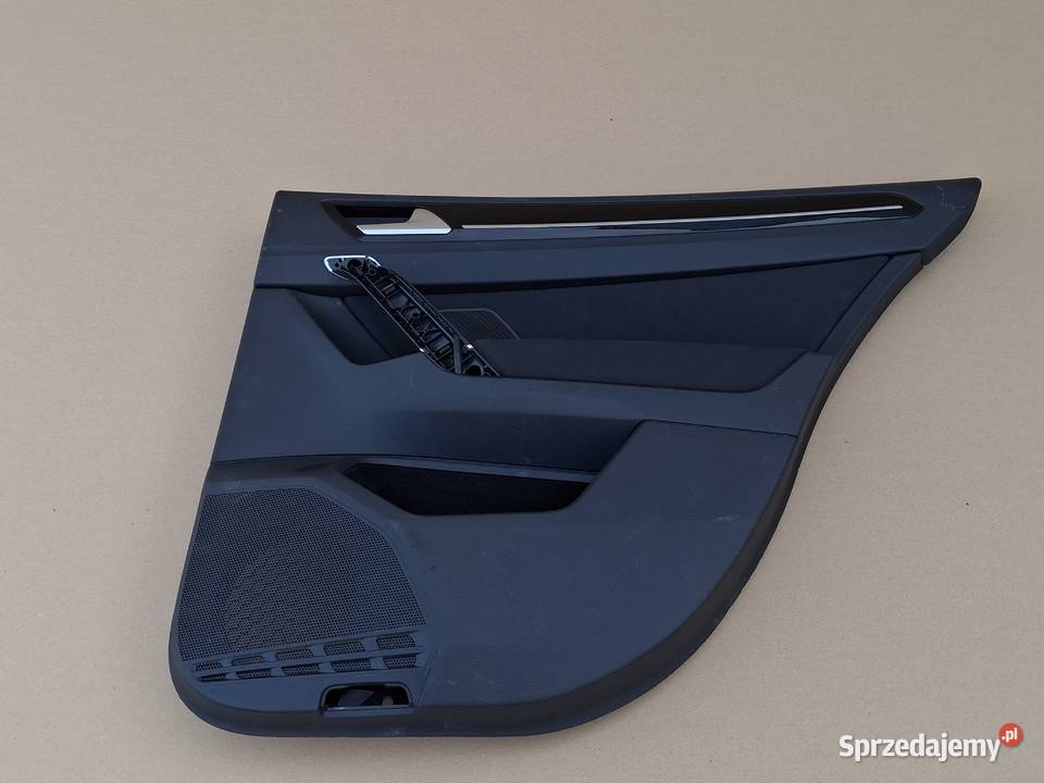 VW GOLF SPORTSVAN BOCZEK TAPICERKA DRZWI PRAWY Bieleń