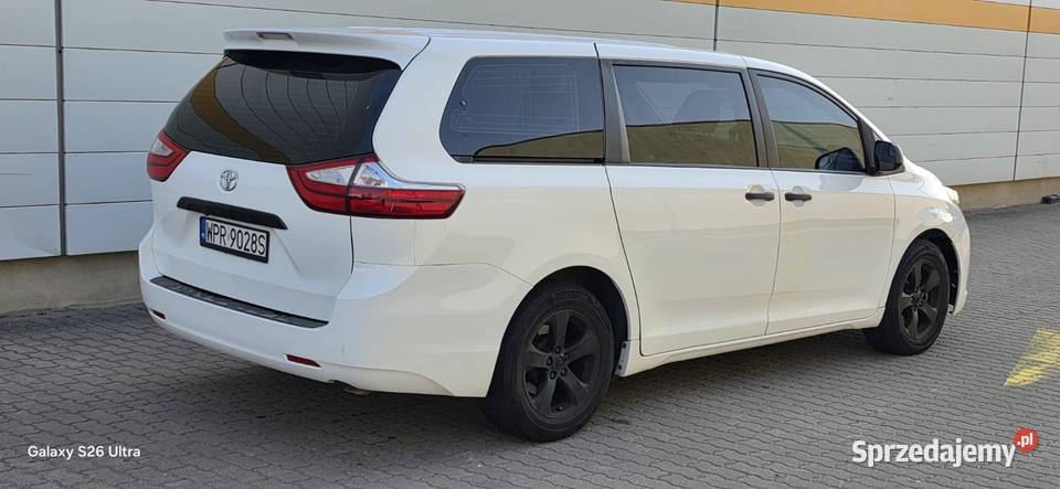 Toyota Sienna zaniana 3500cm3 Pruszków