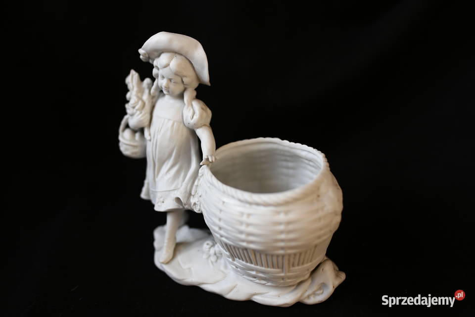 Figurka porcelanowa dziewczynka z koszem antyk Antyki, Sztuka, Kolekcje Gdańsk