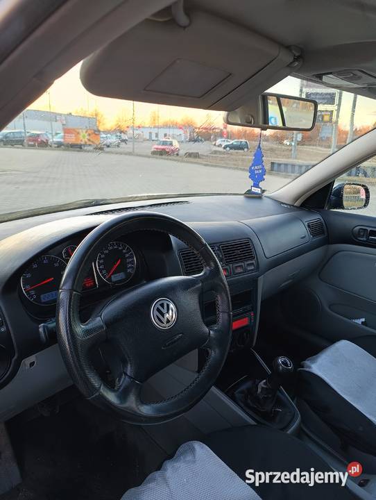 VW Golf IV 16105Benzyna Białogard sprzedam