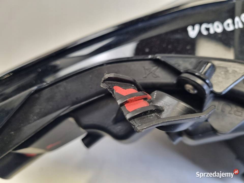 LAMPA LEWA Toyota Camry VIII PRZEDNIA LEWY PRZÓD Rudka