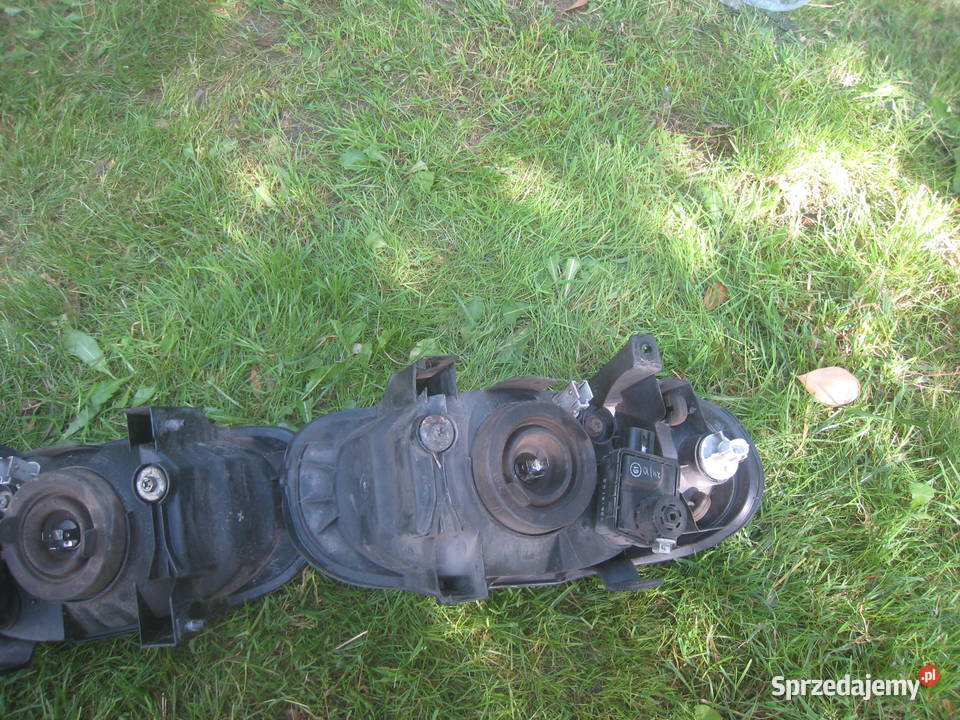 Reflektor lampa przednia prawa lewa Suzuki Alto