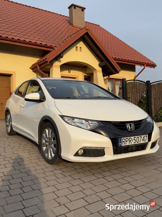 Honda Civic IX 14 benzyna Full Biała Okazja 2 1339cm3 Bircza