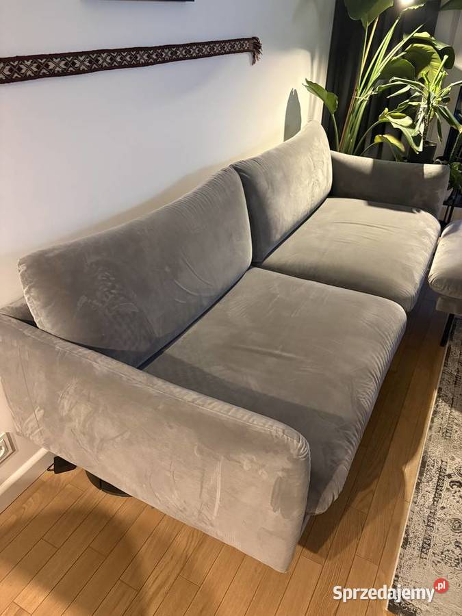 Sofa z pufą