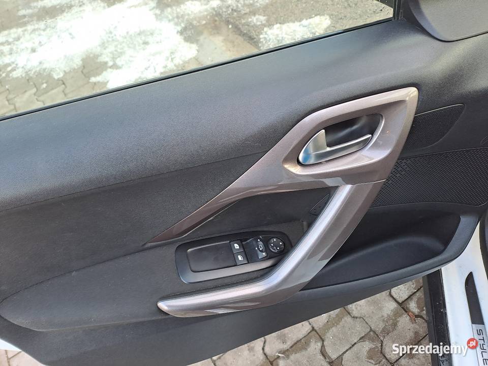 Peugeot 2008 12 2015r centralny zamek Chocznia