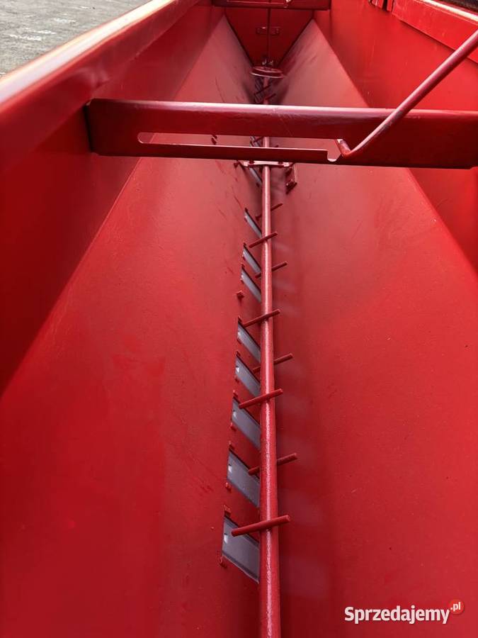 Siewnik poznaniak 6 olejowy nieuszkodzony Siewniki i sadzarki Turek sprzedam