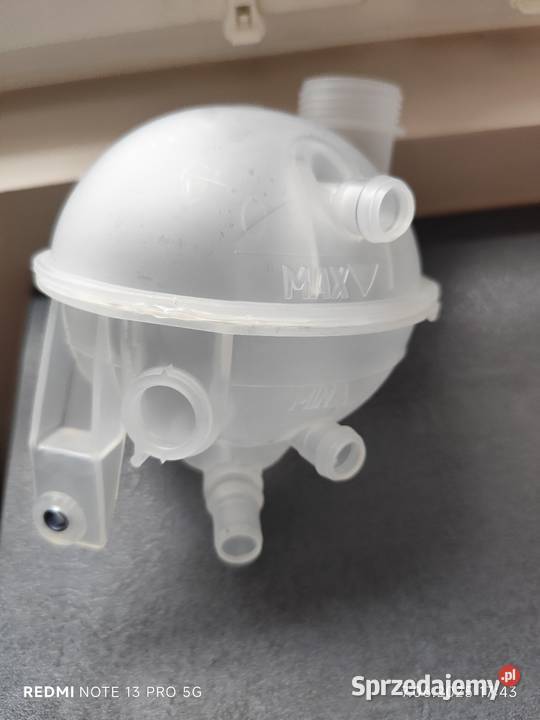 Zbiornik płynu chłodniczego psa sprzedam