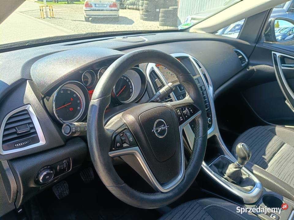 Opel Astra J 14 TURBO 140 Super Stan Rogóźno sprzedam