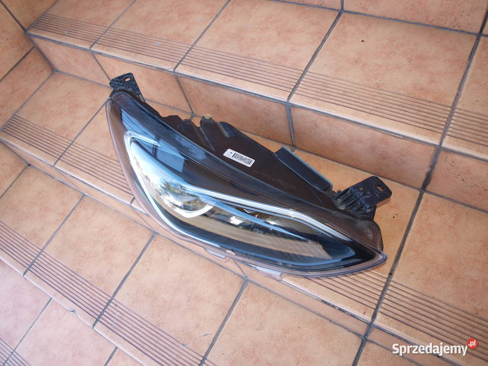 Ford Focus Mk4 lampa prawa przód Full Led 2018 Kalisz