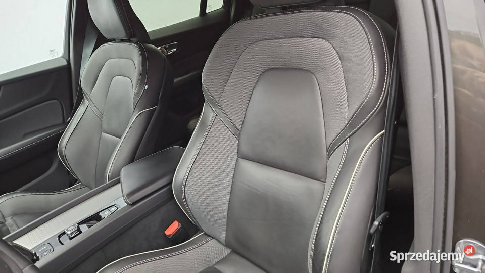 Volvo V60 B4 D Plus Dark aut Z Polskiego Salonu mazowieckie Warszawa sprzedam