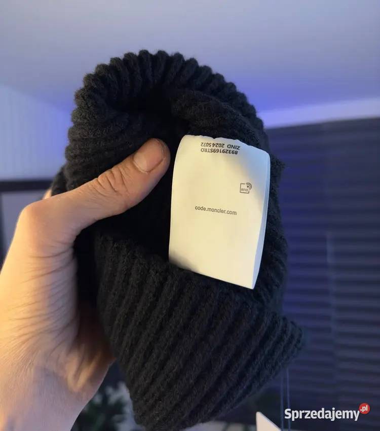 Czapka Moncler mazowieckie
