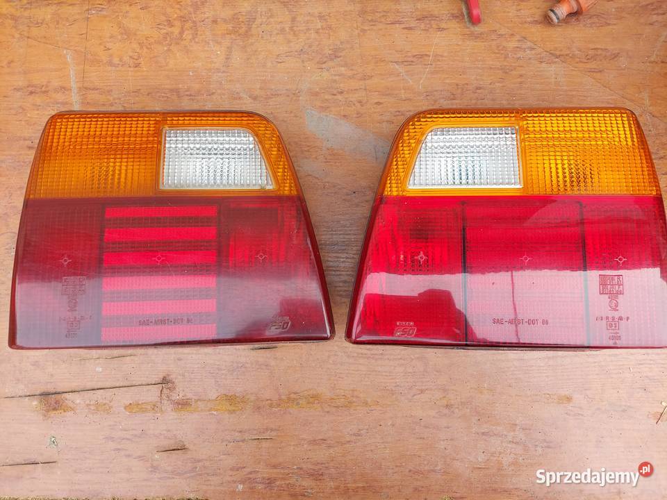 POLONEZ CARO LAMPA TYLNA PRAWA LEWA kompletna