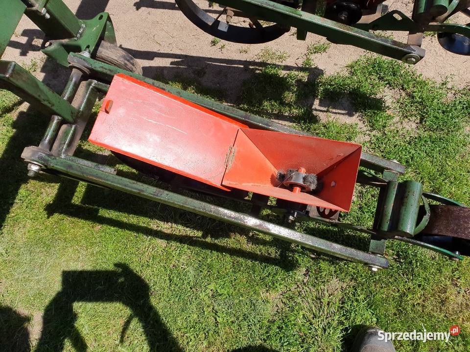 Siewnik do warzyw i ziół nieuszkodzony Siewniki i sadzarki Opatów