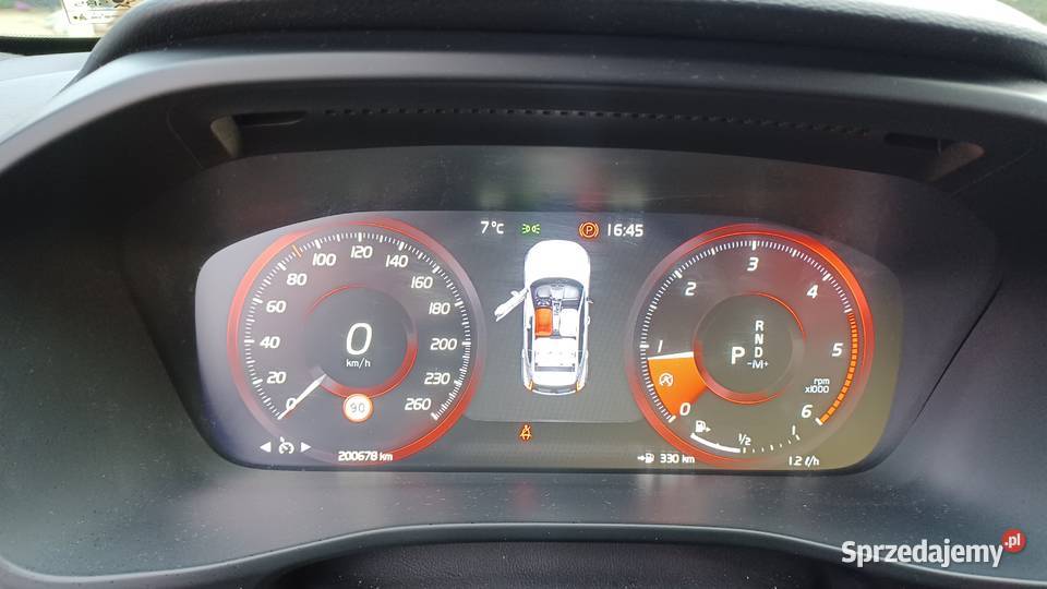 Volvo XC40 INSCRIPTION 20 D3 czerwona skóra diesel XC 40