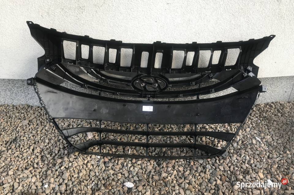Atrapa Grill Hyundai i30 II 2013 Rok produkcji 2013 Kraków