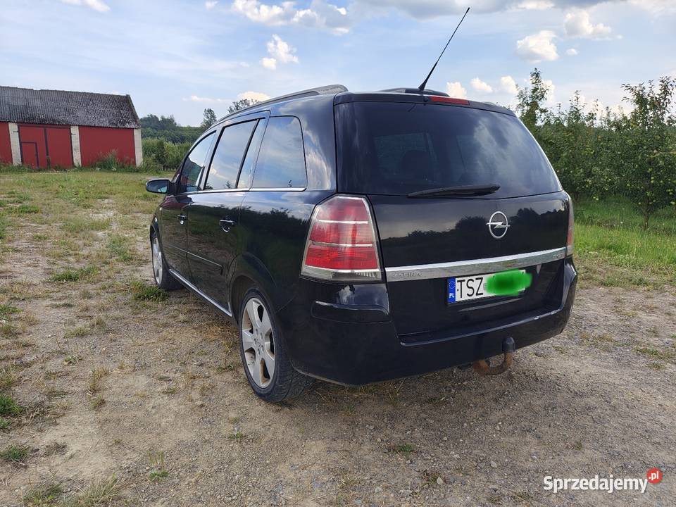 Opel Zafira B 19 CDti 150 2006r Panorama