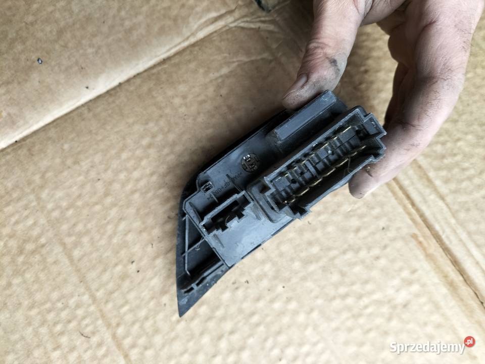 WŁĄCZNIK PRZEŁĄCZNIK ŚWIATEŁ IBIZA 2 CORDOBA 1 Układ elektryczny Kamień-Kolonia sprzedam