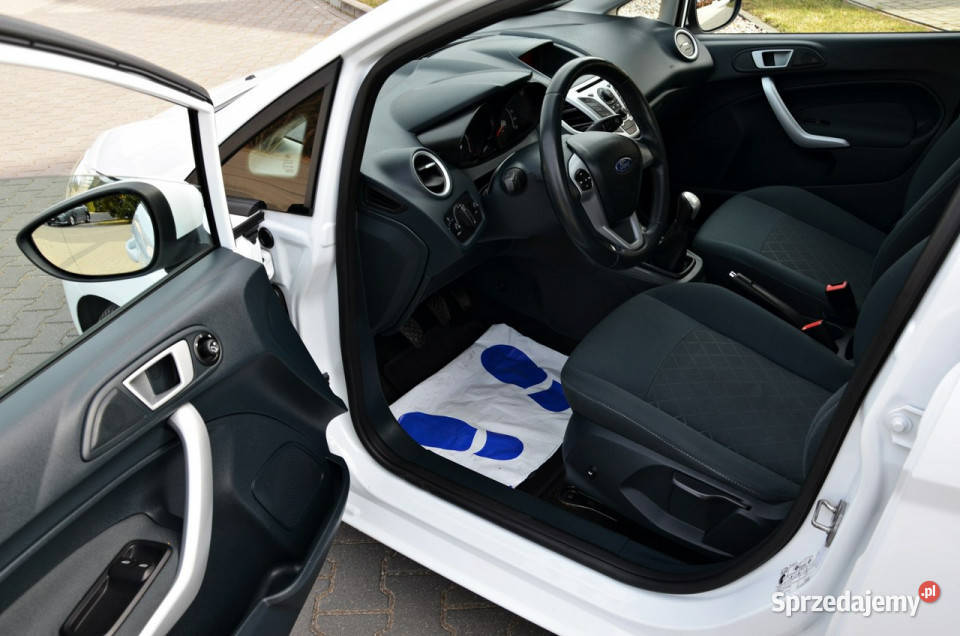 Ford Fiesta 13 Benz 82 Klima Serwis Super Stan Rok produkcji 2012 sprzedam