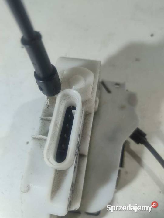 ZAMEK DRZWI PRAWY PRZÓD 5 PIN CITROEN C3 osobowe