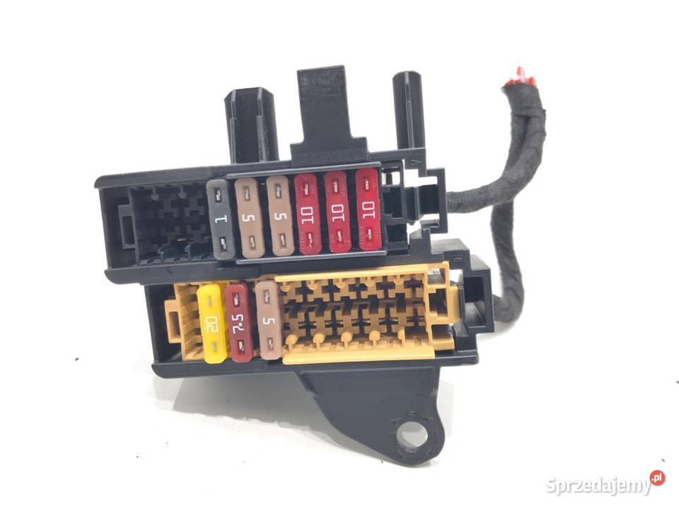 SKRZYNKA BEZPIECZNIKÓW AUDI A6 C8 4K0971845B