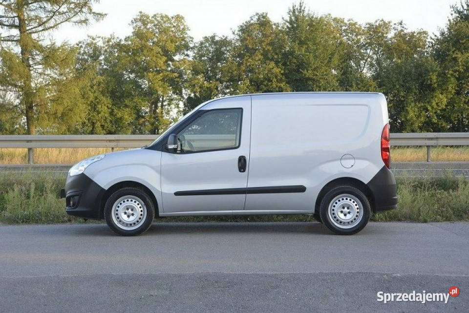 Opel Combo 14 Benzyna Gaz gwarancja przebiegu Rok produkcji 2016