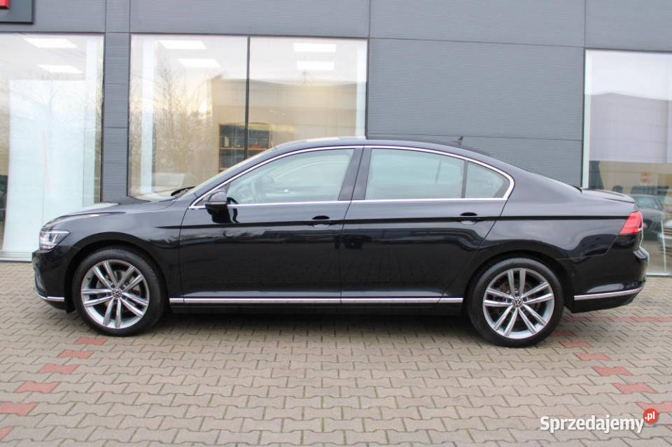 Volkswagen Passat 2021r FV23 4x4 Hak Serwisowany Rok produkcji 2021