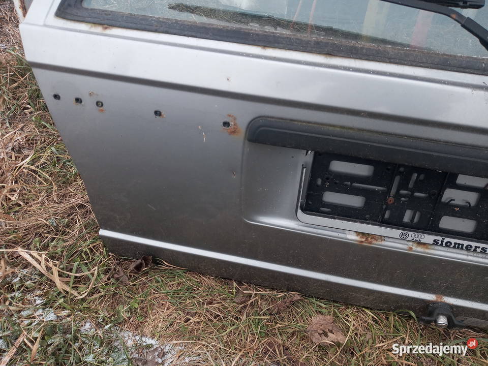 Klapa Passat B2 kombi osobowe wielkopolskie Turek