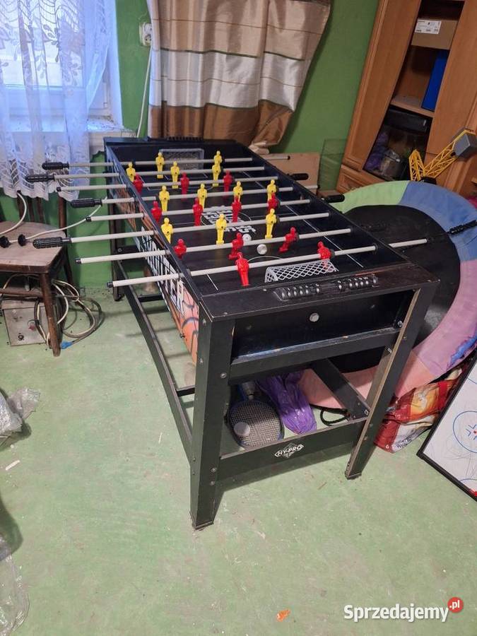 Piłkarzyki i stół bilardowy Dobruchna