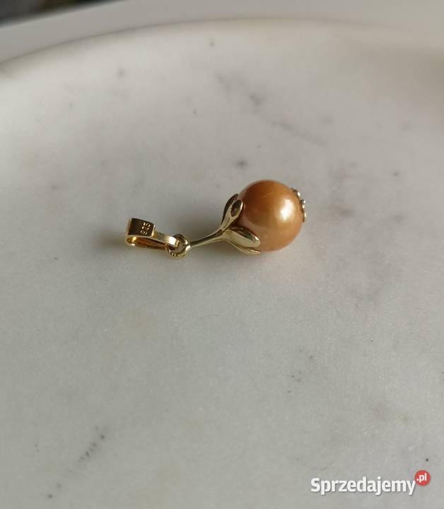 zawieszka złota perła 19 e Toruń
