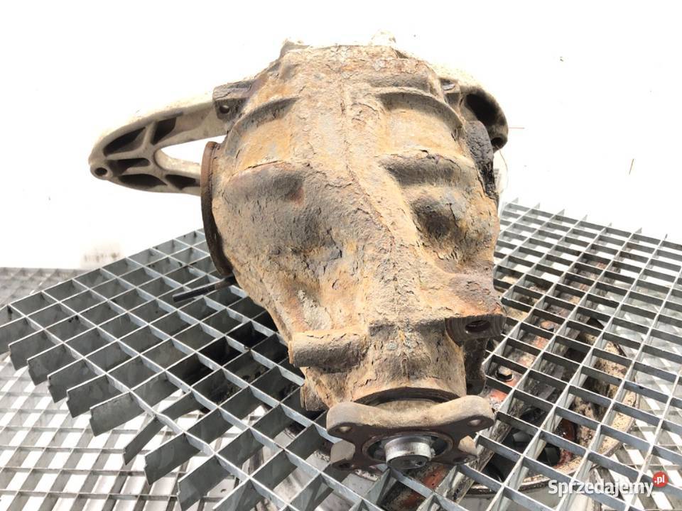 MOST DYFER TYŁ MERCEDES W639 22 109 Bus