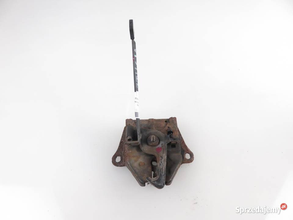 ZAMEK MASKI KIA SORENTO I