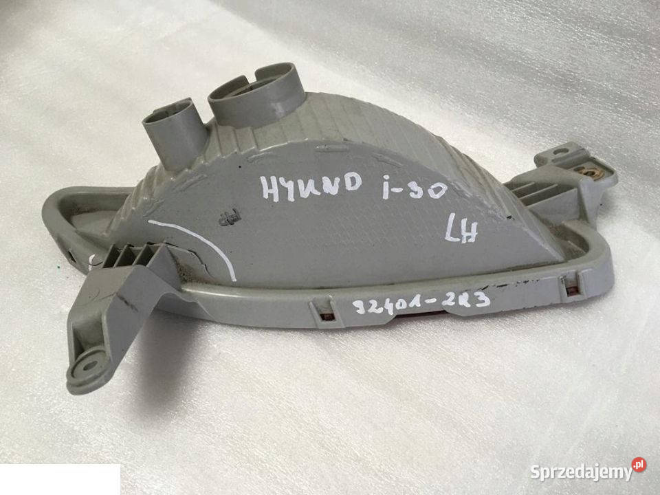 HYUNDAI I30 LAMPA PRZECIWMGIELNA ODBLASK LEWA Kozubszczyzna