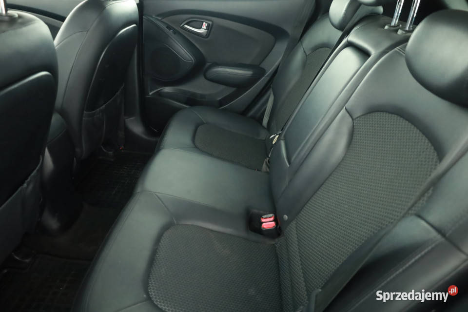 Hyundai ix35 20 CRDi srebrny Piaseczno sprzedam