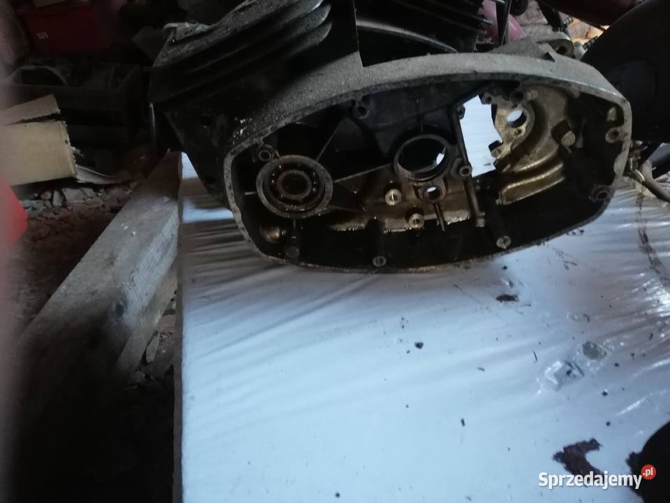 CZ 175 korpus silnika cylinder Kłodzko