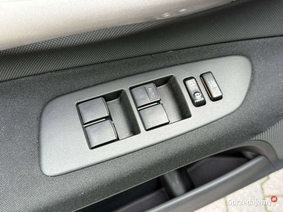 Toyota Auris 14D4D 90 Auris Węgrów