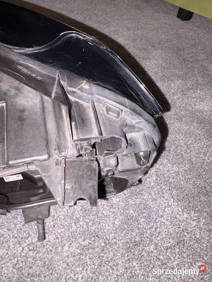 Lampa przednia prawa VW Golf VII Hella 5G0 941 Mińsk Mazowiecki