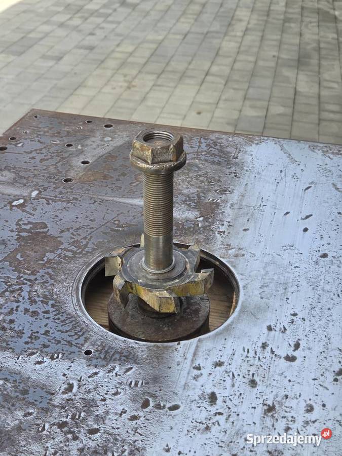 Frezarka dolnowrzcionowa 70x70 fi 25