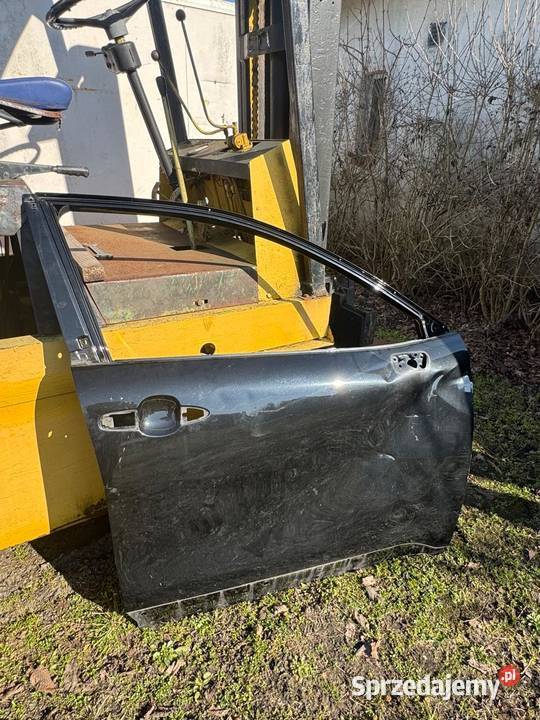 DRZWI TOYOTA COROLLA CROSS 20202025 Chrząstowice sprzedam