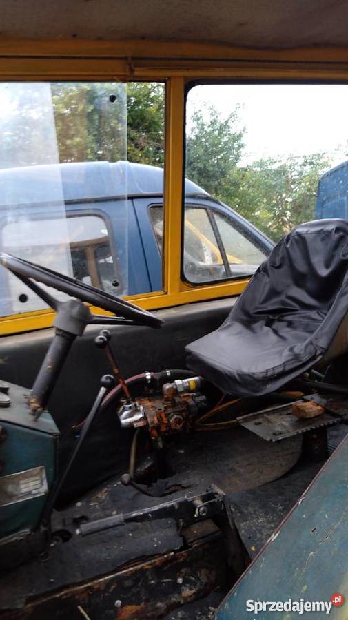 Koparko ładowarka ostrówek Kabina