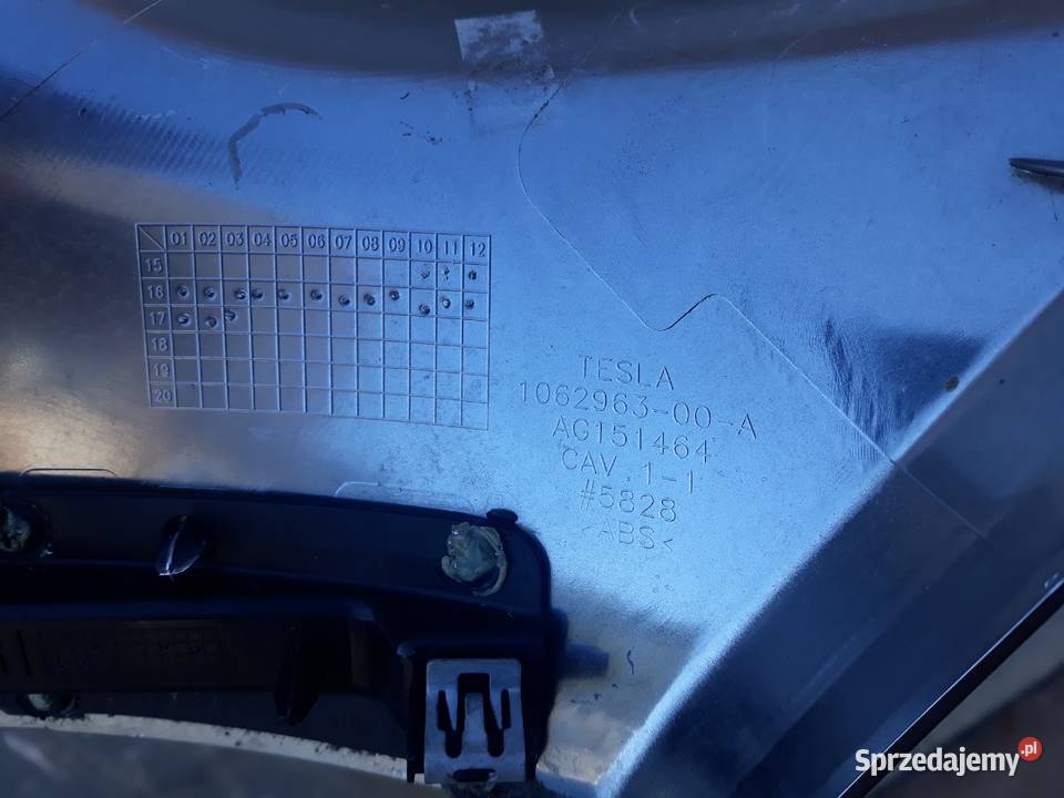 TESLA MODEL X NAKLADKA CHROM SIEDZENIA LEWY TYŁ Międzychód