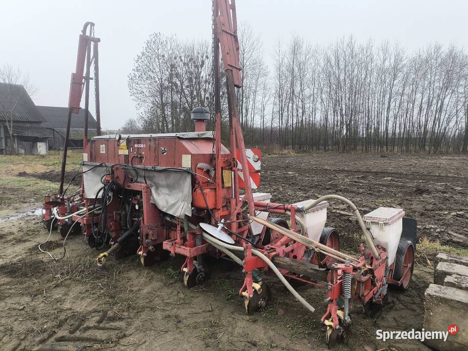 Siewnik punktowy do kukurydzy Becker Aeromat 8 podlaskie Hajnówka
