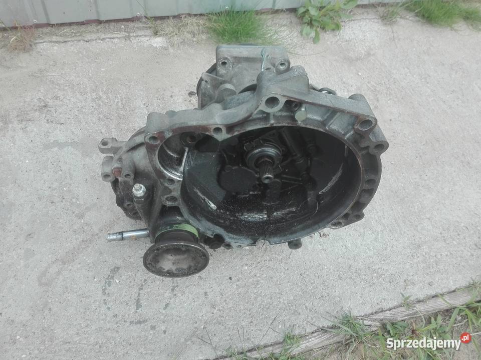 Skrzynia biegów volkswagen polo 14 16V 2000 Ryki sprzedam