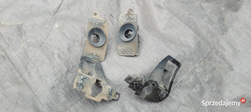 RENAULT MEGANE IV HB MOCOWANIE KOSZYK UCHWYT Części samochodowe Ruda Śląska