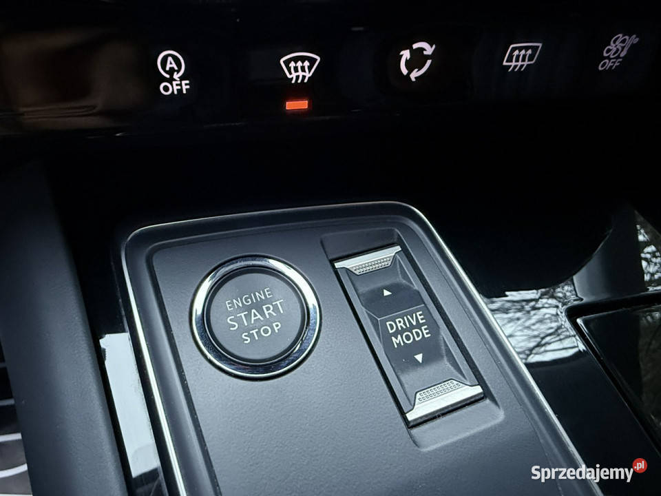 Peugeot 5008 Zadbany z oryginalnym niskim nieuszkodzony Poznań sprzedam